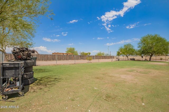 21616 W LONE MOUNTAIN Road, Wittmann, AZ 85361