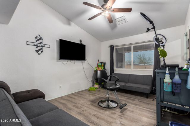 21616 W LONE MOUNTAIN Road, Wittmann, AZ 85361
