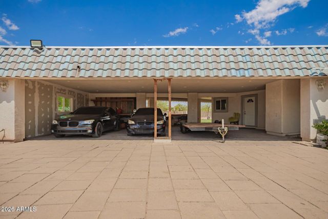 21616 W LONE MOUNTAIN Road, Wittmann, AZ 85361