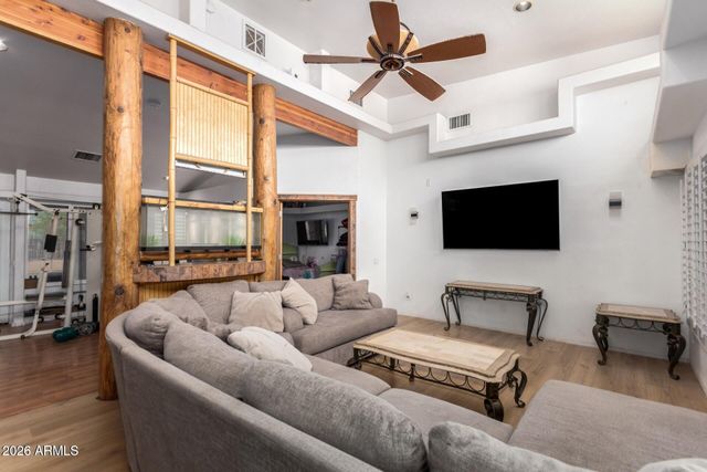 21616 W LONE MOUNTAIN Road, Wittmann, AZ 85361