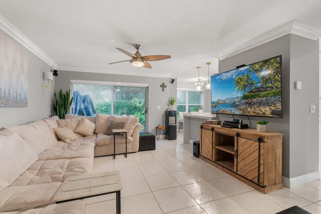 18241 NW 8th Street, Pembroke Pines, FL 33029