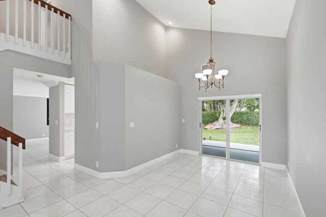 18241 NW 8th Street, Pembroke Pines, FL 33029