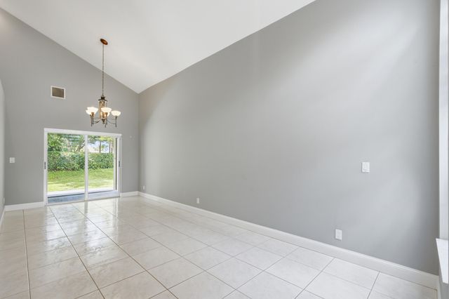 18241 NW 8th Street, Pembroke Pines, FL 33029