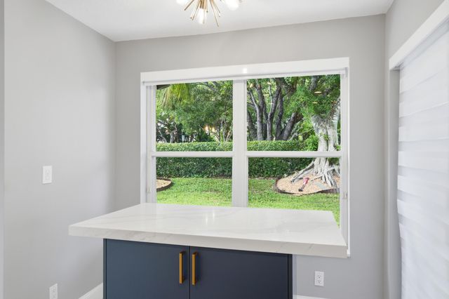 18241 NW 8th Street, Pembroke Pines, FL 33029