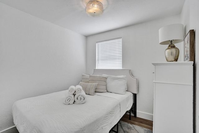 311 SE 3rd Avenue Upstairs, Delray Beach, FL 33483