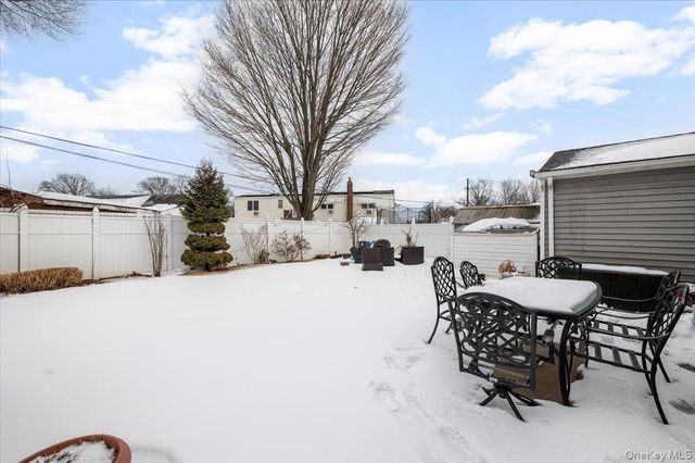 2489 2nd Street, East Meadow, NY 11554