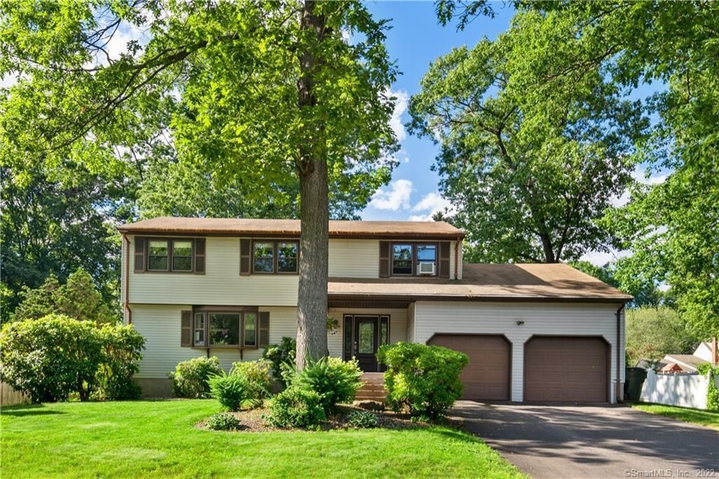 252 Woodmont Drive, East Hartford, CT 06118