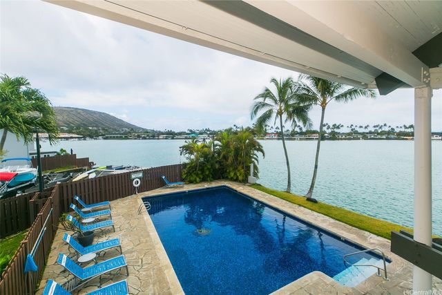 206 Koko Isle Circle 171703, Honolulu, HI 96825