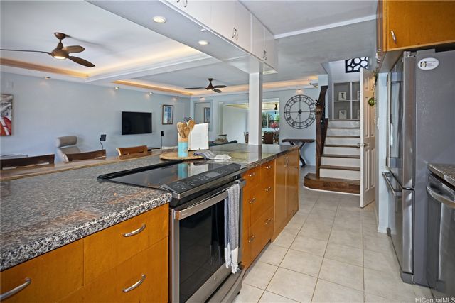206 Koko Isle Circle 171703, Honolulu, HI 96825