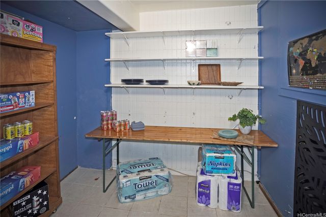 206 Koko Isle Circle 171703, Honolulu, HI 96825