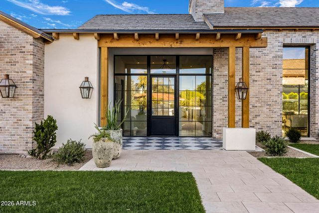 6208 E MAVERICK Road, Paradise Valley, AZ 85253