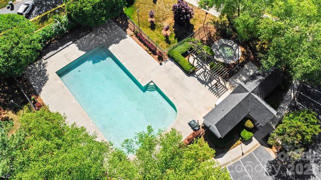 10141 University Park Lane, Charlotte, NC 28213
