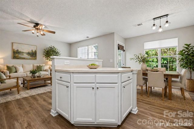 10141 University Park Lane, Charlotte, NC 28213