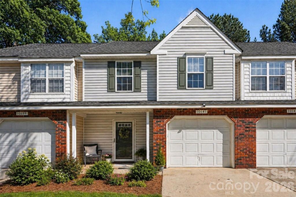 10141 University Park Lane, Charlotte, NC 28213