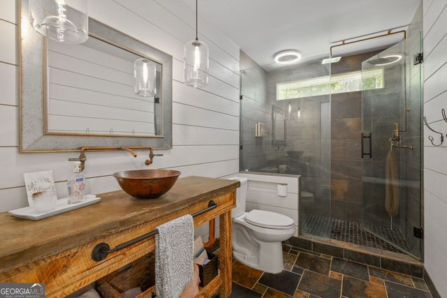 3404 Springdale Forrest Avenue, Gainesville, GA 30506