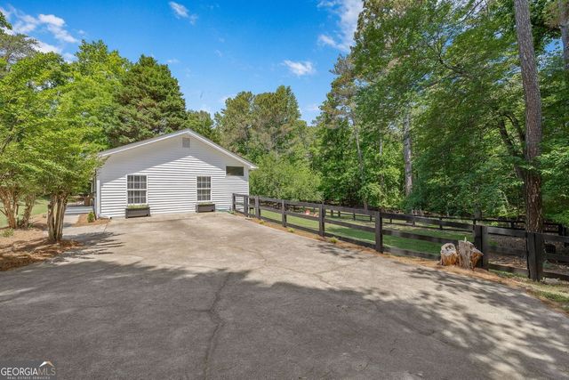 3404 Springdale Forrest Avenue, Gainesville, GA 30506