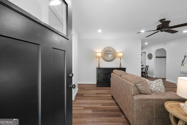3404 Springdale Forrest Avenue, Gainesville, GA 30506