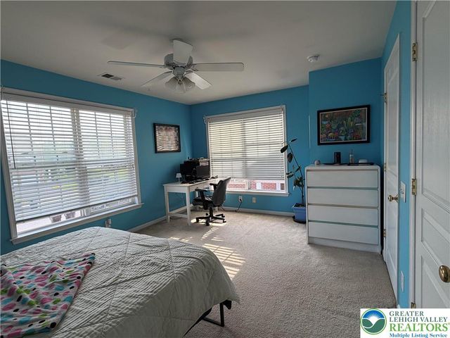 5223 Blue Sky Drive, South Whitehall Twp, PA 18069