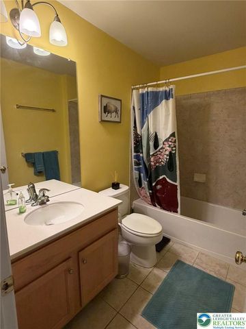 5223 Blue Sky Drive, South Whitehall Twp, PA 18069