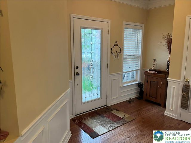 5223 Blue Sky Drive, South Whitehall Twp, PA 18069