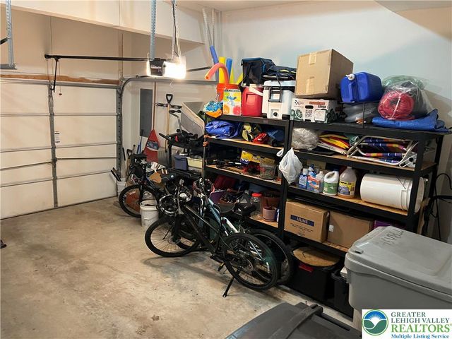 5223 Blue Sky Drive, South Whitehall Twp, PA 18069