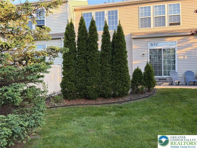 5223 Blue Sky Drive, South Whitehall Twp, PA 18069