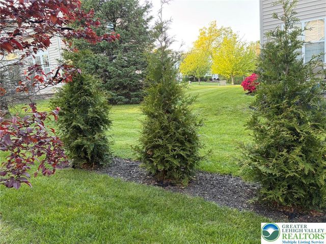 5223 Blue Sky Drive, South Whitehall Twp, PA 18069