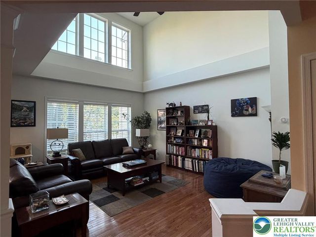 5223 Blue Sky Drive, South Whitehall Twp, PA 18069