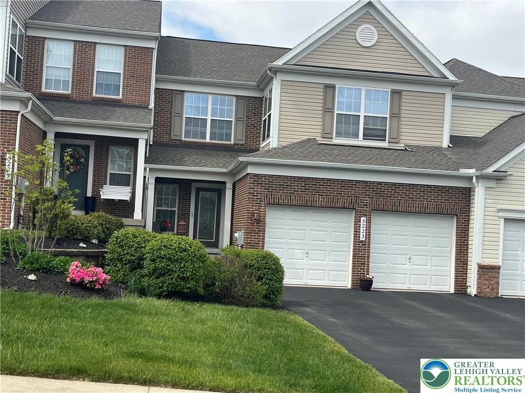 5223 Blue Sky Drive, South Whitehall Twp, PA 18069