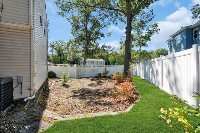 237 Mill Creek Drive, Bayville, NJ 08721