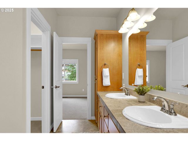 1641 CHASA St, Eugene, OR 97401