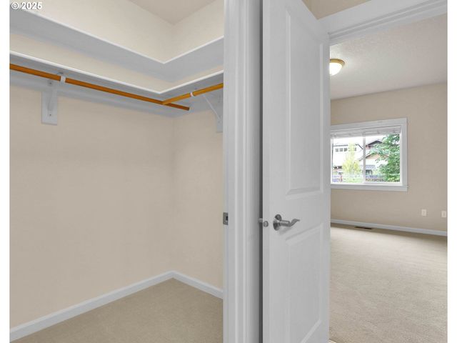 1641 CHASA St, Eugene, OR 97401