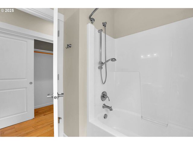 1641 CHASA St, Eugene, OR 97401