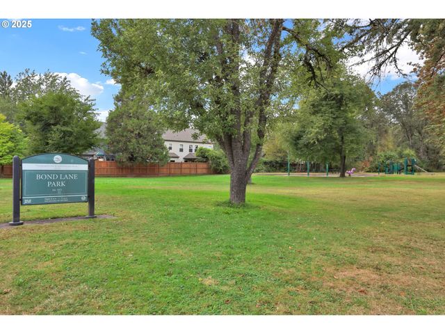 1641 CHASA St, Eugene, OR 97401