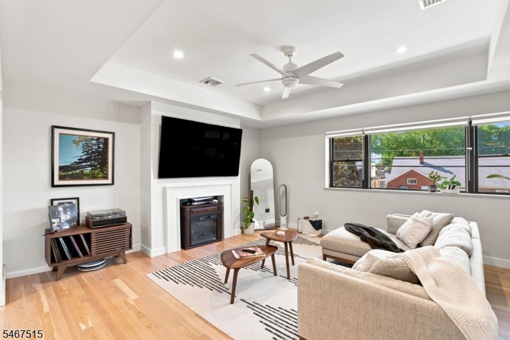 99 Baldwin Pl, Bloomfield Twp., NJ 07003 — photo 4