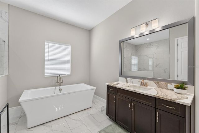155 SABAL BREEZE COURT, Brandon, FL 33511