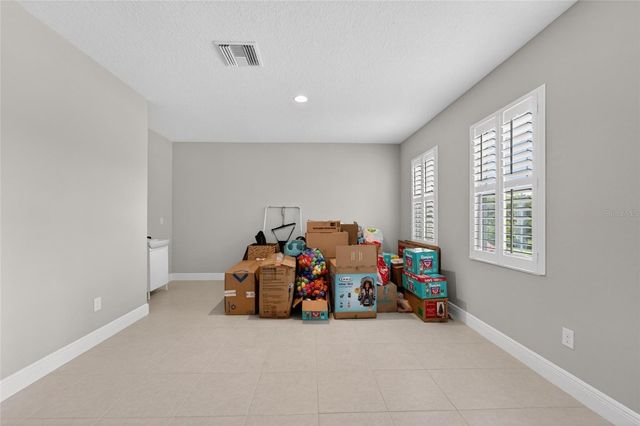 155 SABAL BREEZE COURT, Brandon, FL 33511
