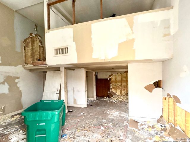 1871 Kendalia Ave, San Antonio, TX 78224