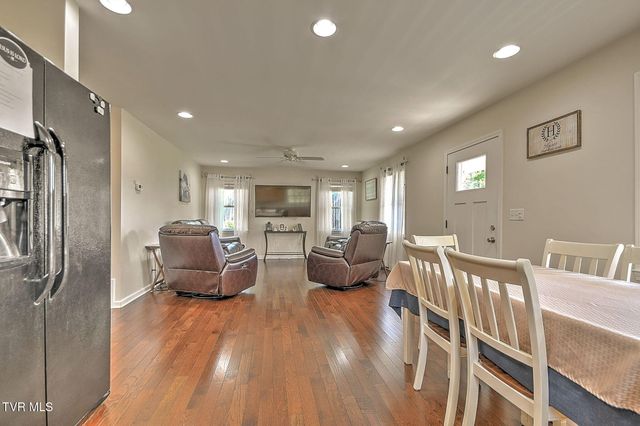 479 Deadmore Se Street, Abingdon, VA 24210