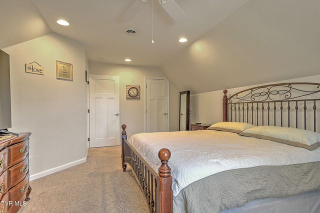 479 Deadmore Se Street, Abingdon, VA 24210