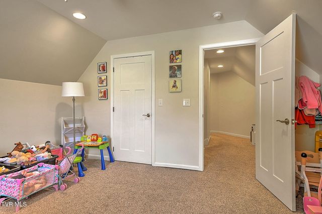 479 Deadmore Se Street, Abingdon, VA 24210