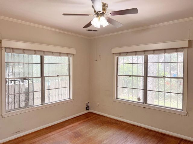 302 Hunt Street, Houston, TX 77003