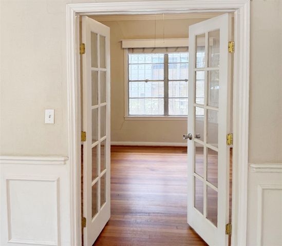 302 Hunt Street, Houston, TX 77003