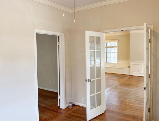 302 Hunt Street, Houston, TX 77003