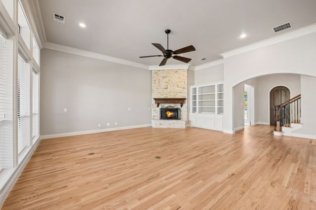 148 Stoneleigh Drive, Heath, TX 75032