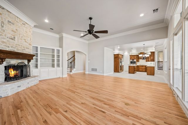 148 Stoneleigh Drive, Heath, TX 75032