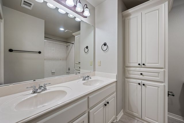148 Stoneleigh Drive, Heath, TX 75032