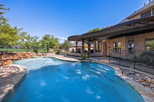 148 Stoneleigh Drive, Heath, TX 75032