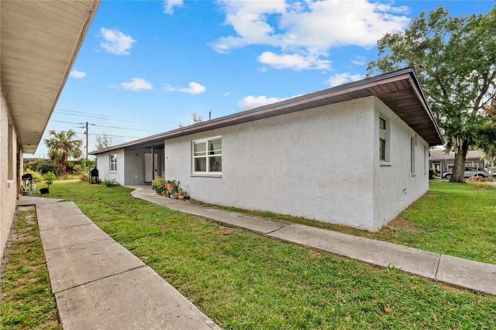 2502 CHESTNUT WOODS DRIVE, Lakeland, FL 33815