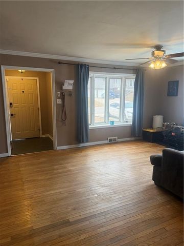 2611 Parallel Avenue, St Joseph, MO 64506